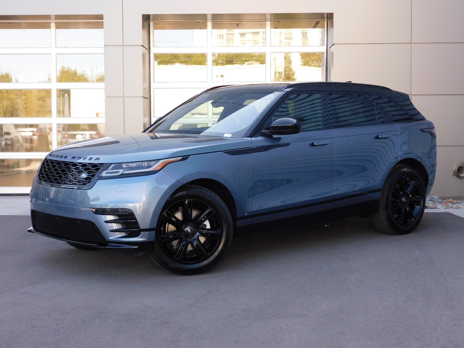 New 2020 Land Rover Range Rover Velar R Dynamic S With Navigation 4wd